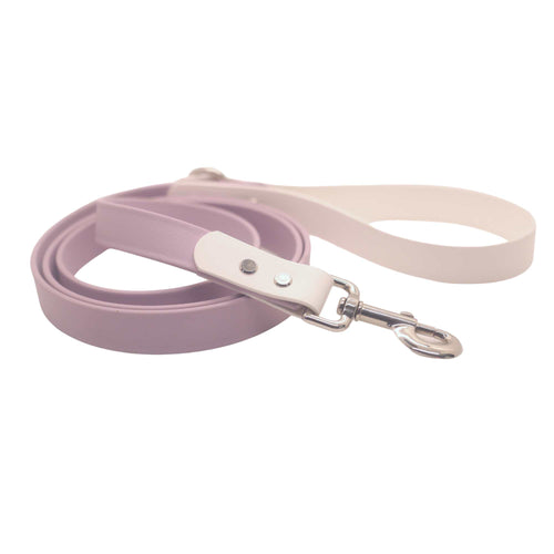 Biothane Dog Leash - Lavender and white dog leash with a metal clip. The handle is white while the main part of the leash in lavender.