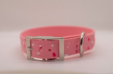 Load image into Gallery viewer, Splatter Valentine&#39;s Day Dog Collar