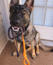 Load image into Gallery viewer, Black and Orange Ombre Rope Dog Leash - Kai&#39;s Ruff Wear